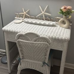 Three piece wicker bedroom set