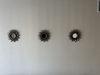 Beautiful Wall Designer Wall Mirror (set of 3)