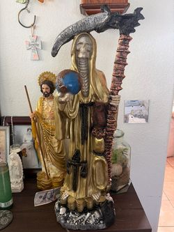 Santa Muerte Alter Statue