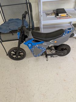Pulse em 1000 motorbike