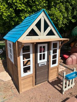Kid Kraft wooden play house