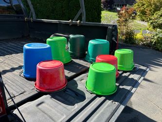 Horse buckets