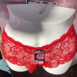 6 Underwear Size M Mix Colors 