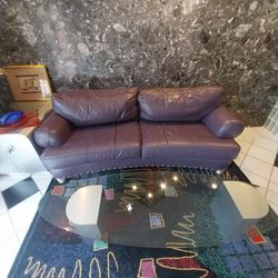 Leather sofa excellent condition