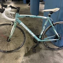 Bianchi via nirone 7  c2c  20 speed large 57c lightweight aluminum frame