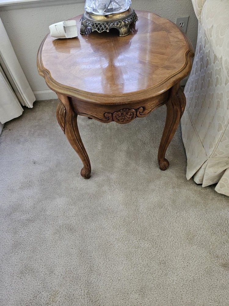 Side Tables And Coffee Tables