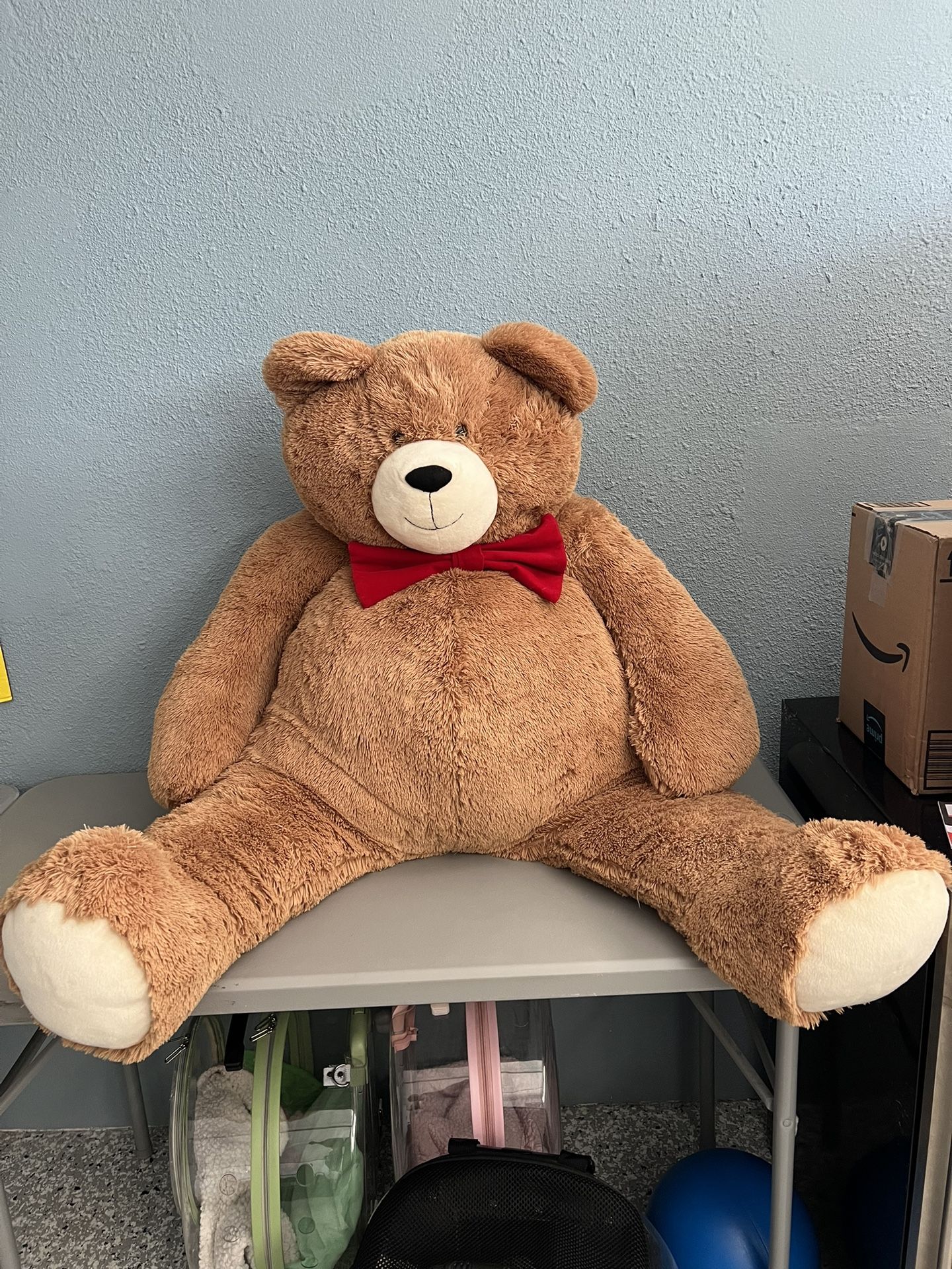 Giant stuffed teddy bear