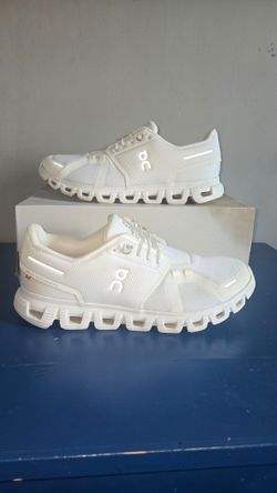 On Cloud 6 White