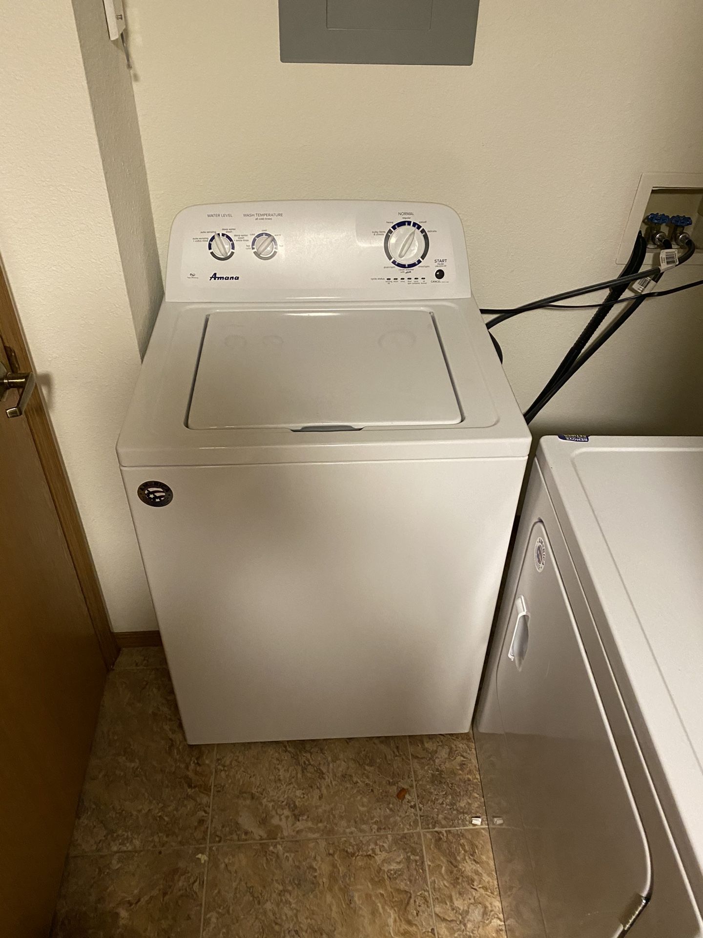 Amana washer and dryer set
