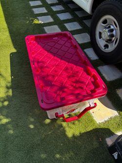 40 gLarge Plastic Storage Tote with Lid and wheels