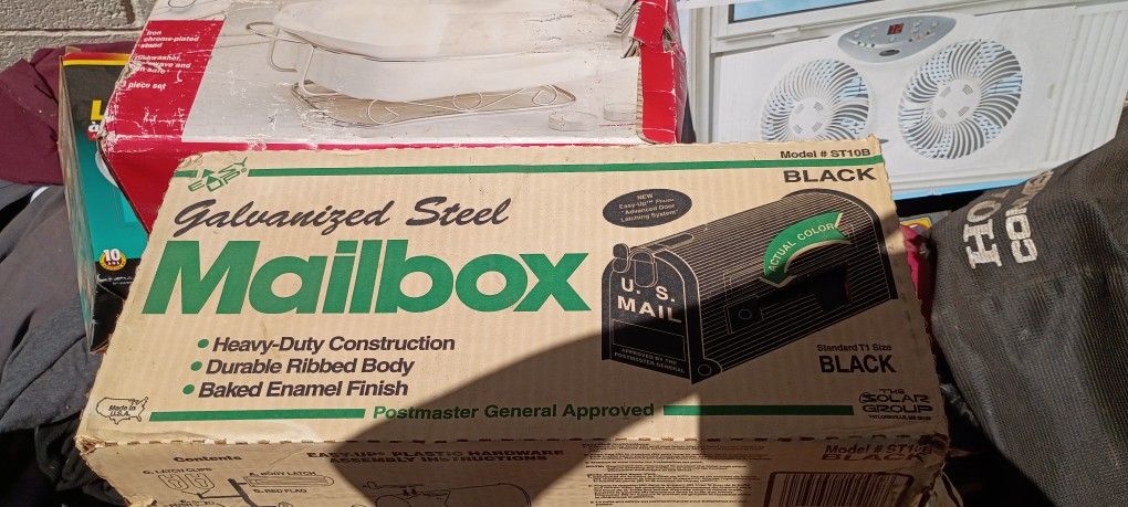 Black Steel Mailbox
