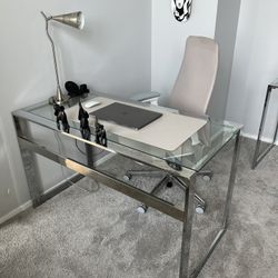 Like New Modern Glass Desk 