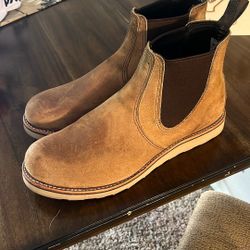 Red Wing Roughout Chelsea. Sz13