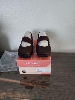 easy spirit Women's shoes size (7.5W)