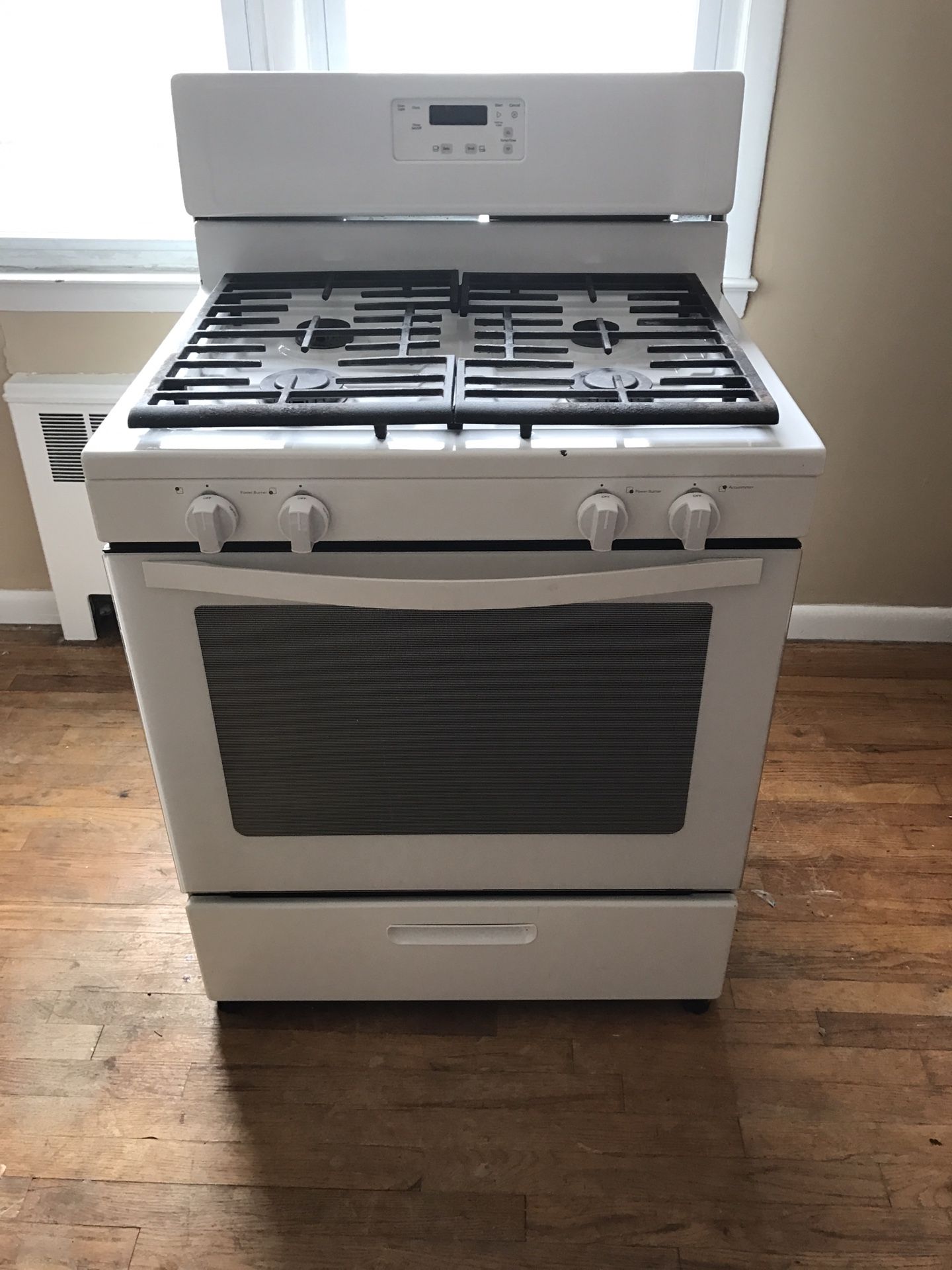 Whirlpool gas Range Model #w10142327A
