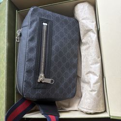 Gucci Supreme Belt Bag