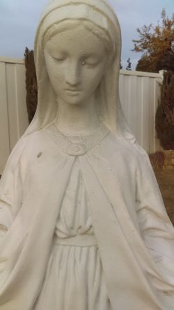 Virgin Mary statue