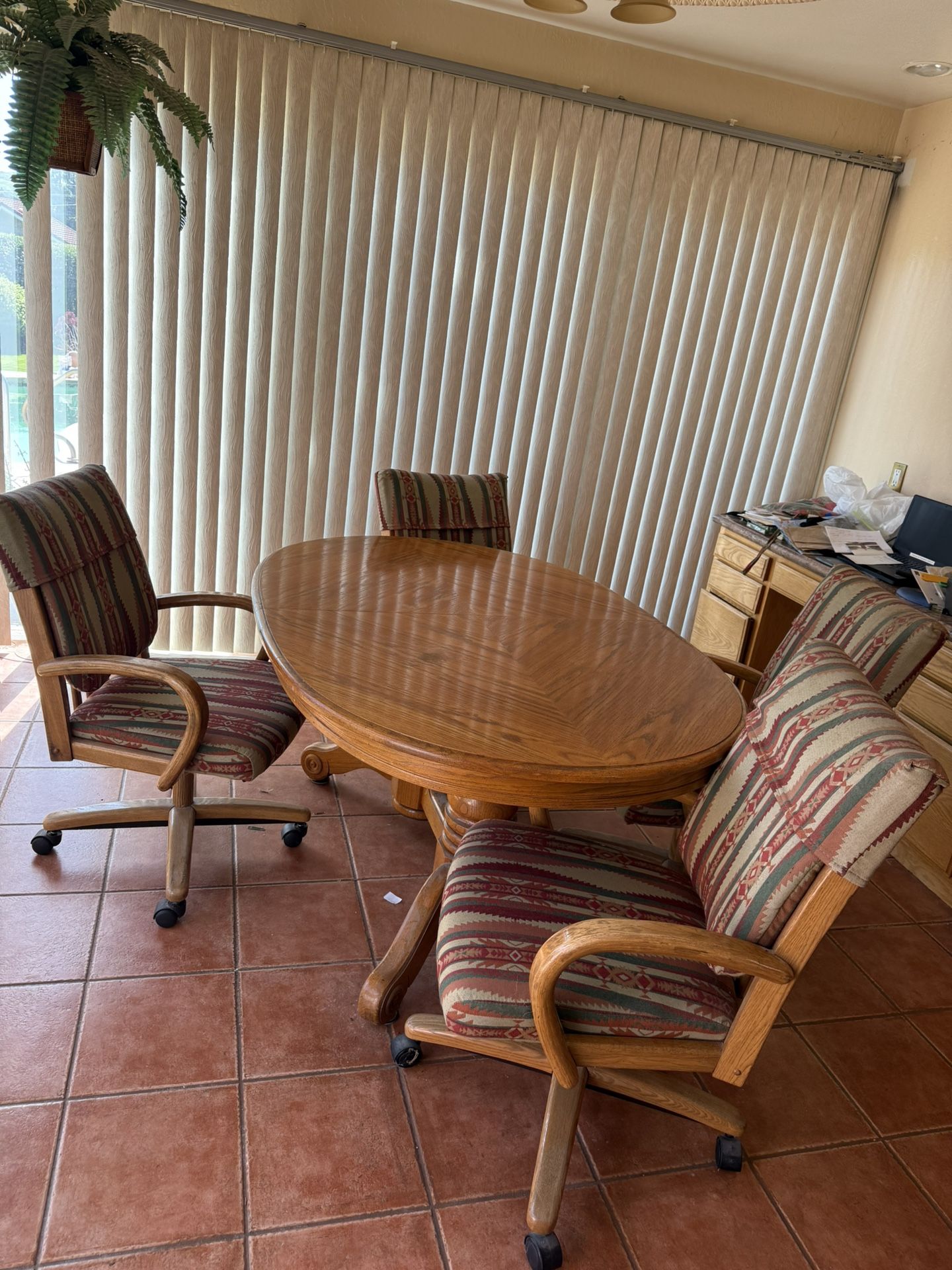 Oak Wood Kitchen Table, 4 Chairs, 2 Leaves
