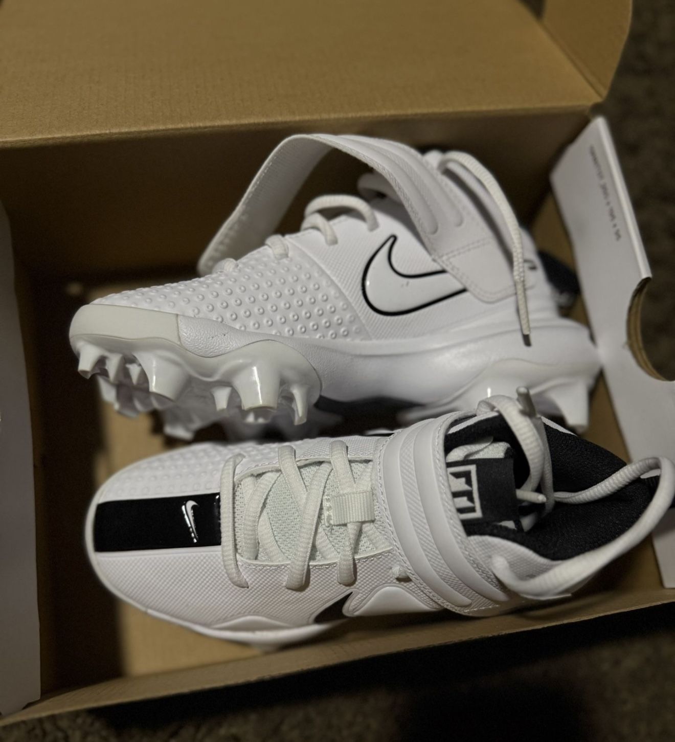 13c KIDS BASEBALL CLEATS