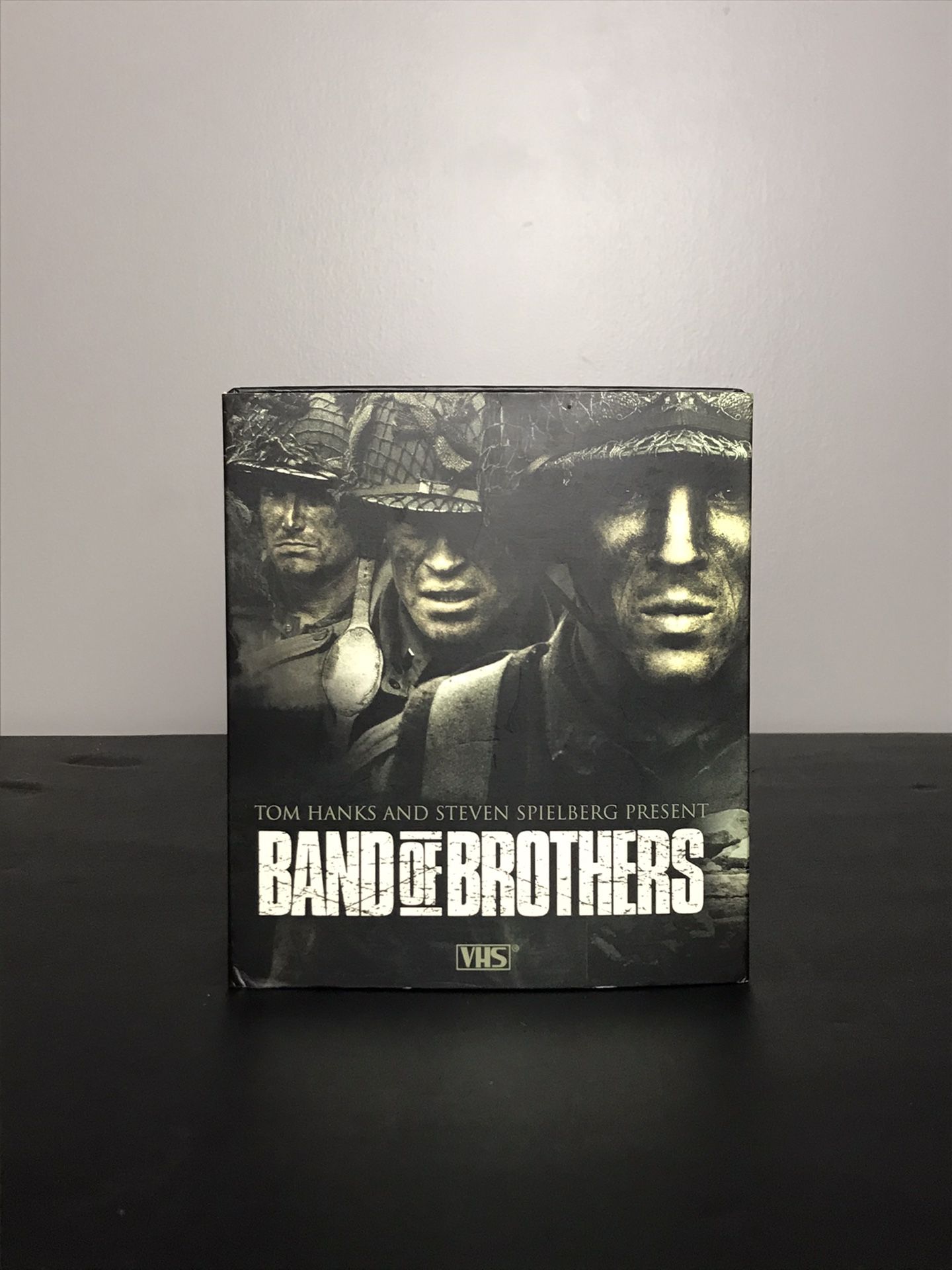 Band of Brothers (Complete VHS, 2002, 6-Tape Box Set)