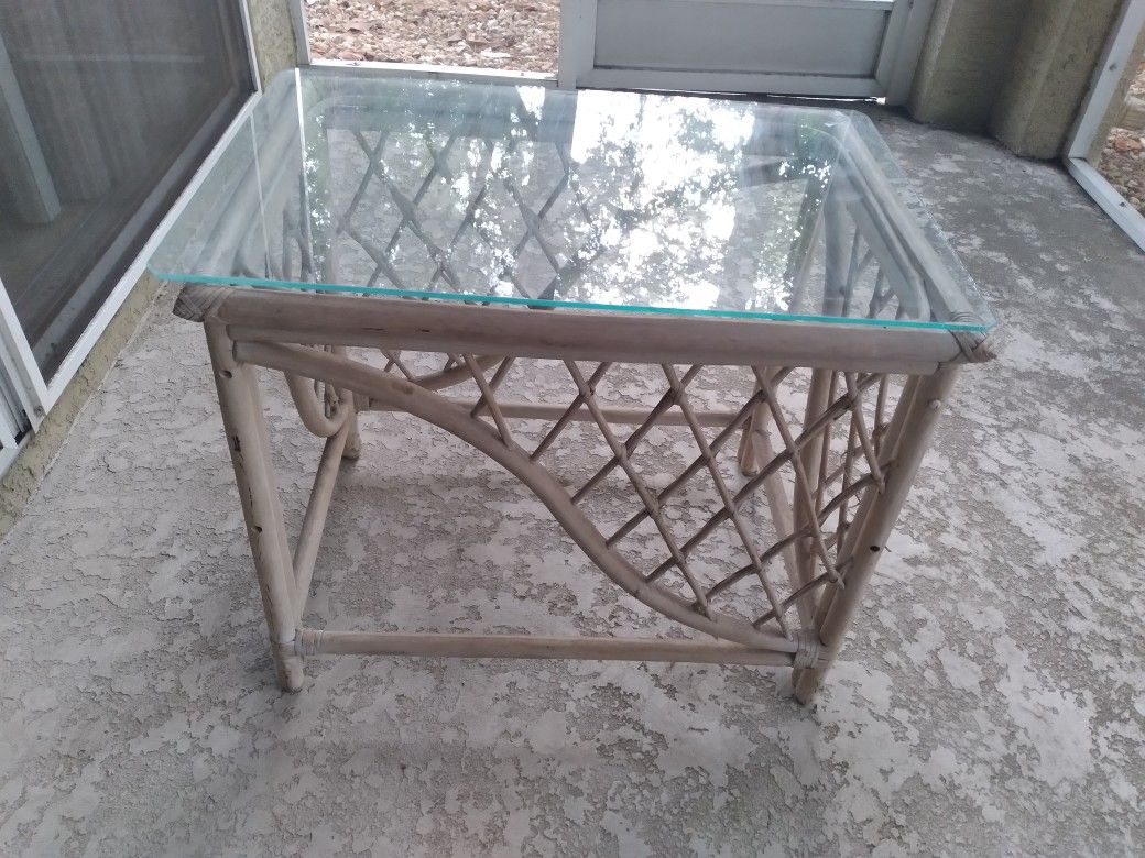 Glass Top Wicker Table   FREE 