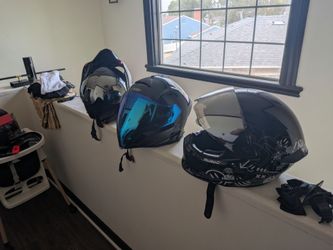 Motorcycle helmets