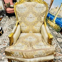 Bergère armchair in carved and gilded wood. french style