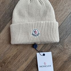 Moncler Beanie (check out my page🔥) 