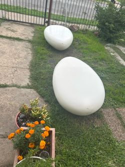 Decor  pebbles