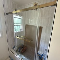 Shower Doors With Install