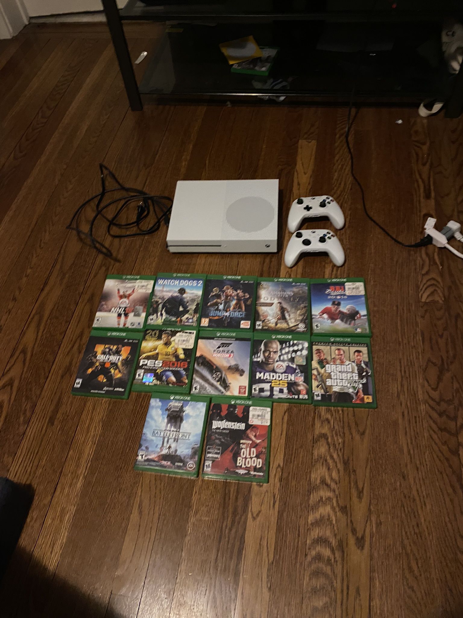 Xbox 1 S Bundle