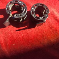 SET OF LOCKJAW COLLARS  
11525 S HALSTED DUNKIN DONUTS/7111.S WESTERN WALGREENS 
15$   EACH. CASH ONLY AS IS 