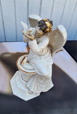FREE!! Porcelain Angel With Dove 10" Statue Figure in Van Nuys!! FREE!!