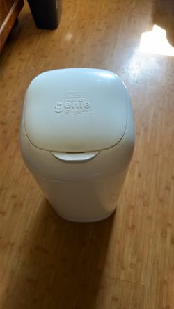 Genie diapers pail