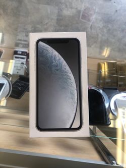 iPhone XR 64 gb unlocked