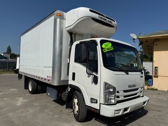 2017 Isuzu Reefer truck