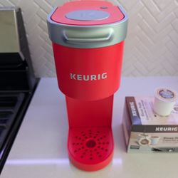 Keurig K-Mini Single Serve K-Cup Pod Coffee Maker