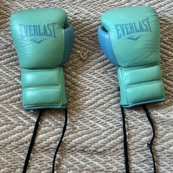 12oz Everlast Powerlock Lace-Up Boxing Gloves – Teal/Blue – Great Condition