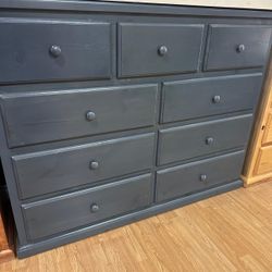 Solid Wood 9D pinewood dressers 
