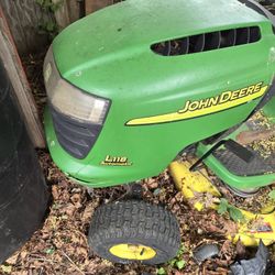 John Deere Lawn Mower 