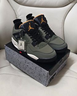 Jordan 4 Retro 