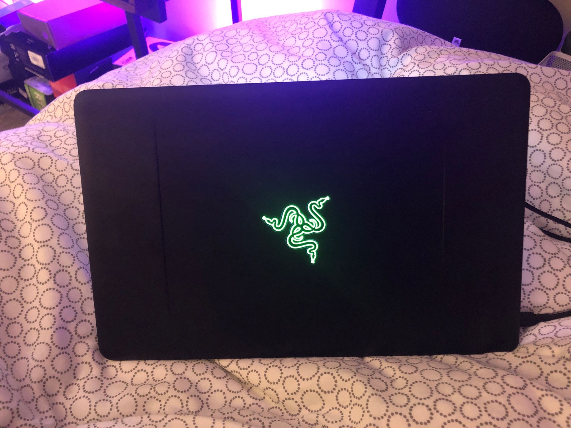 ON HOLD Razer Blade Stealth late 2016/early 2017 READ DESCRIPTION