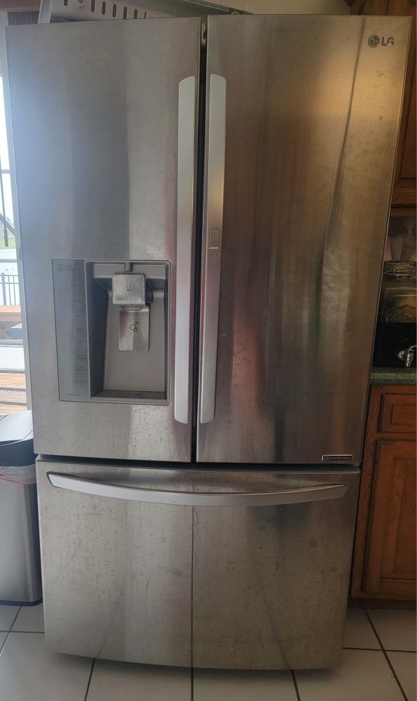 Smart LG refrigerator, 2016 Model