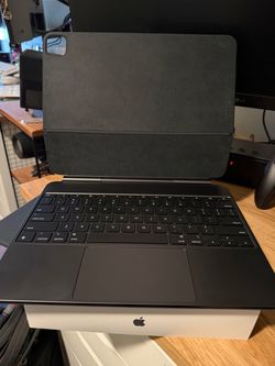 Apple Magic Keyboard and Pro Pencil