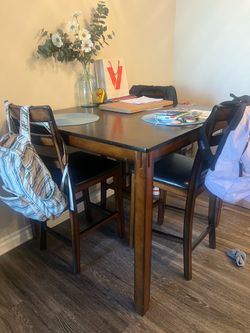 Kitchen table