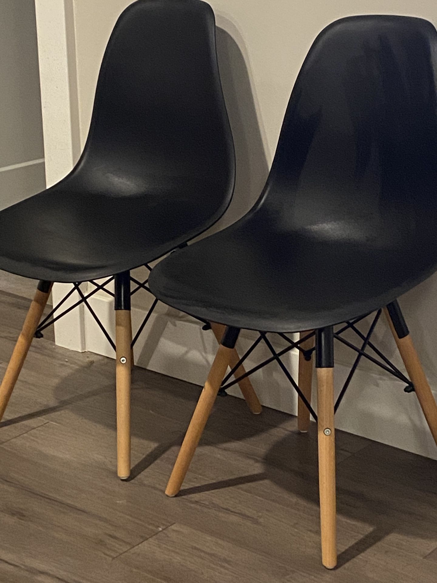 Set Of 2 Paris Tower Dining Black Side Chairs With Wood Legs