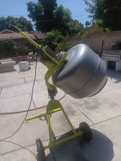 Concrete mixer