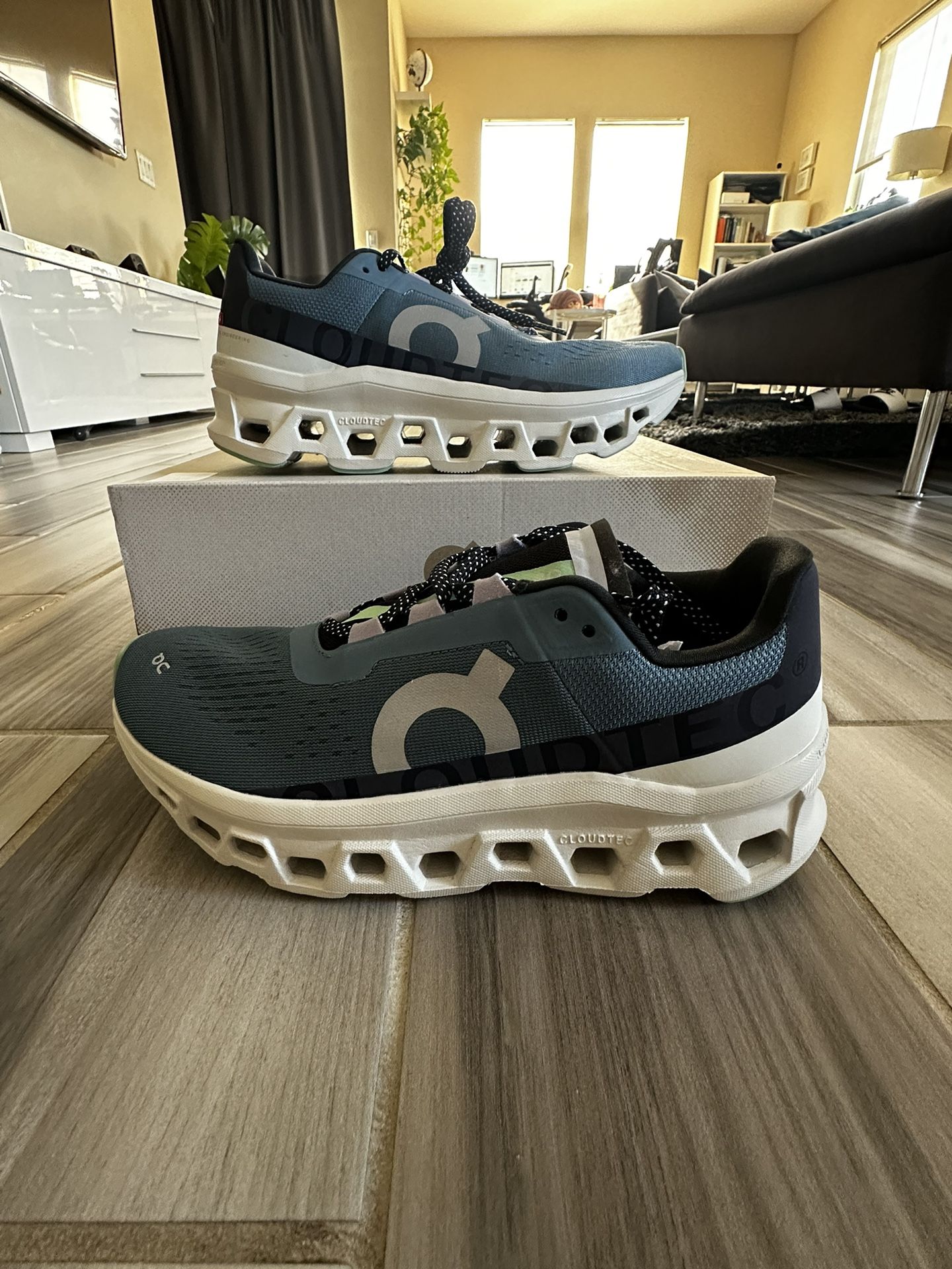 Women's ON Cloudmonster Sneakers Shoes - Dust Vapor - Size 9