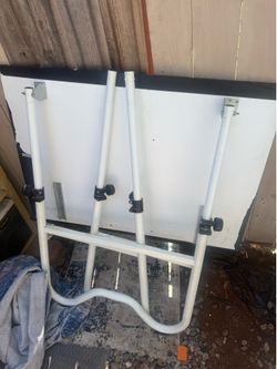 Easel table adjustable very nice, large