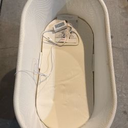 Snoo Happiest Baby Bassinet 